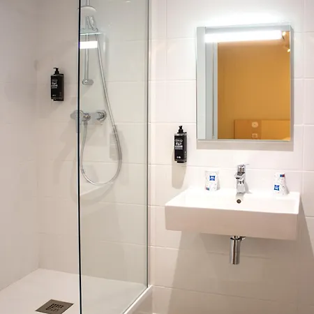 Ibis Budget Lunel Porte De Camargue 2*