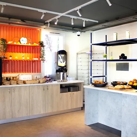 호텔 Ibis Budget Lunel Porte De Camargue