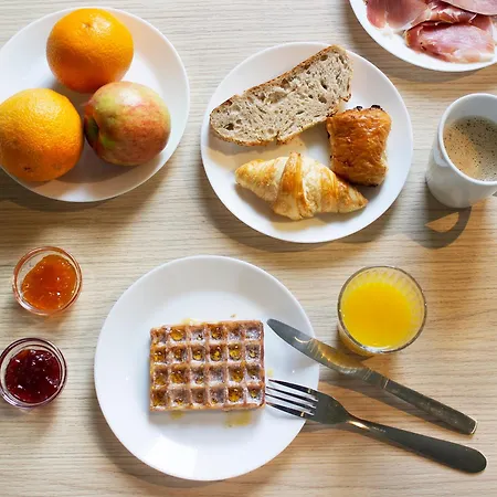 Ibis Budget Lunel Porte De Camargue Otel