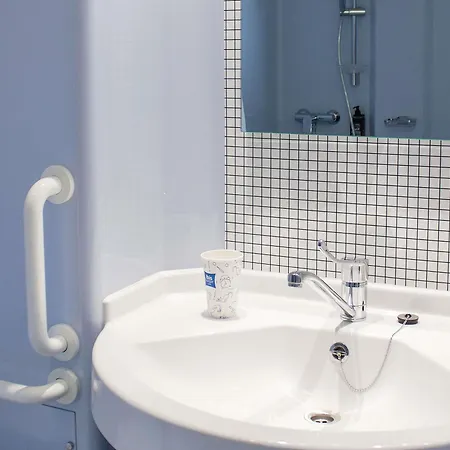 Ibis Budget Lunel Porte De Camargue Hotel