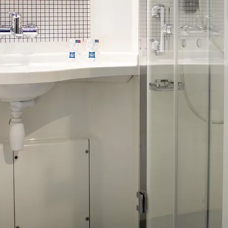 Hotel Ibis Budget Lunel Porte De Camargue 2*