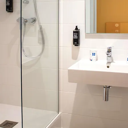 Ibis Budget Lunel Porte De Camargue Otel 2*