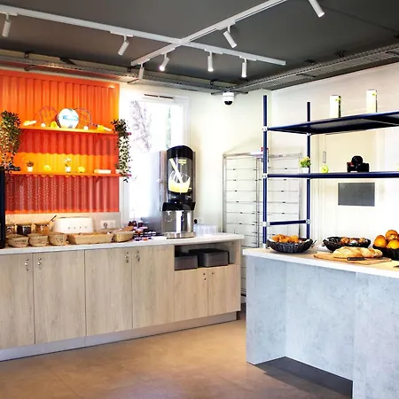 Otel Ibis Budget Lunel Porte De Camargue 2*