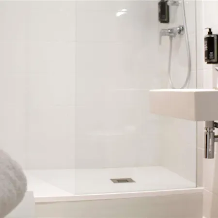 Ibis Budget Lunel Porte De Camargue Otel 2*