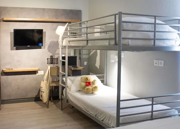 Ibis Budget Lunel Porte De Camargue