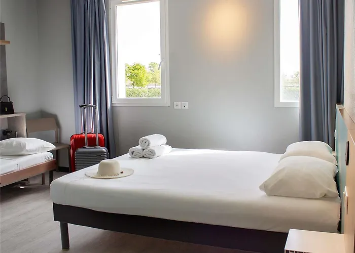 Ibis Budget Lunel Porte De Camargue 2* Aimargues